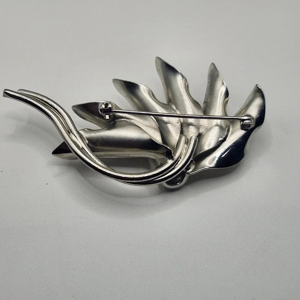 Vintage Silver Tone Textured Leaf Spray‎ Brooch Pin Mid Century Modern Design